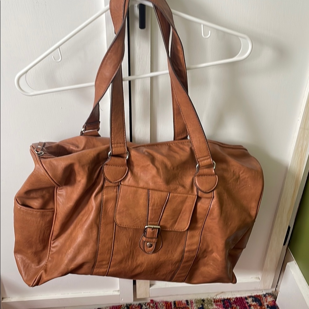 Elegant Tan Leather Tote Bag